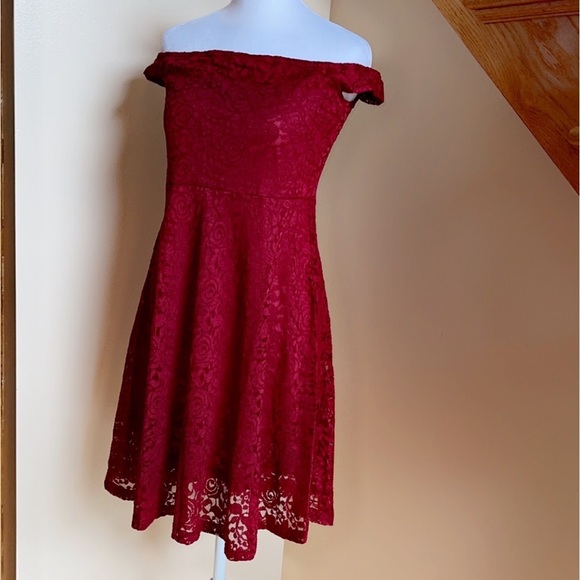Women’s Dress Size Small Red Lace Off Shoulder A Line Swing Cocktail Party Dress - Picture 3 of 8